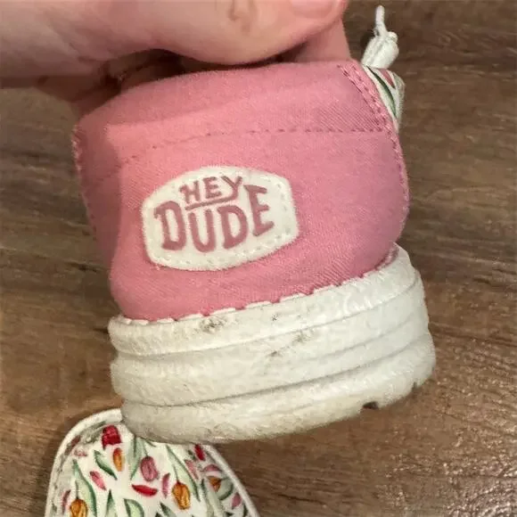 Hey Dude Wendy Slip-On Loafers Size 8 Tulip Bouquet Floral Print Pink Garden - Picture 11 of 12